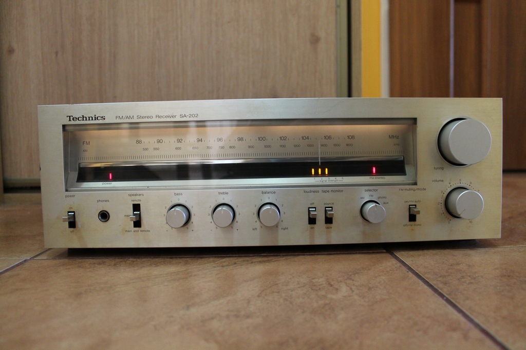 Amplituner Technics SA-202