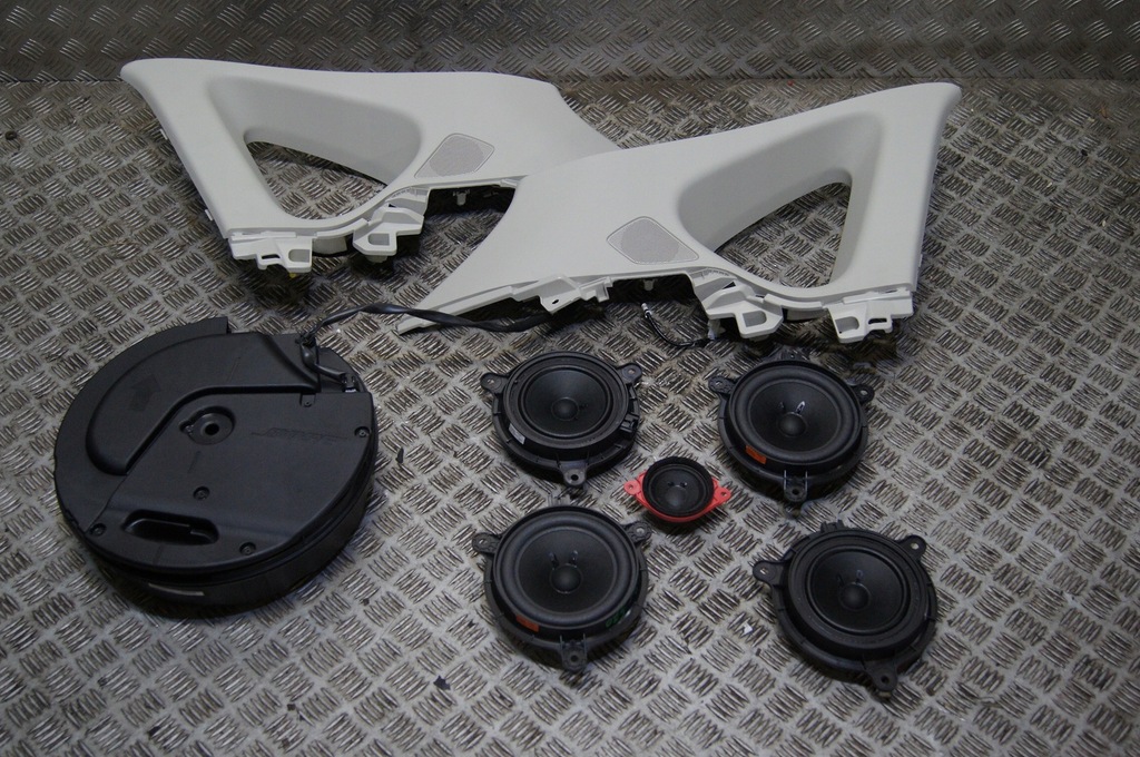 Mazda CX5 II głośnik subwoofer bose komplet 8927786040 oficjalne