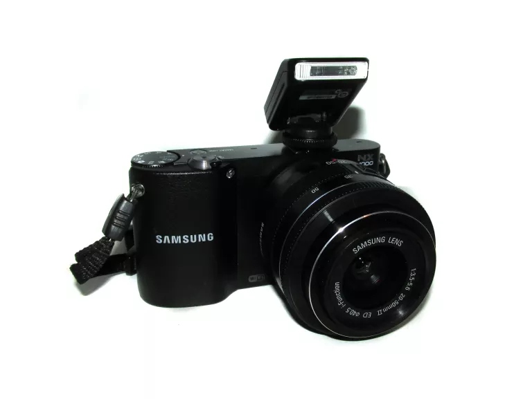 APARAT SAMSUNG NX 1000