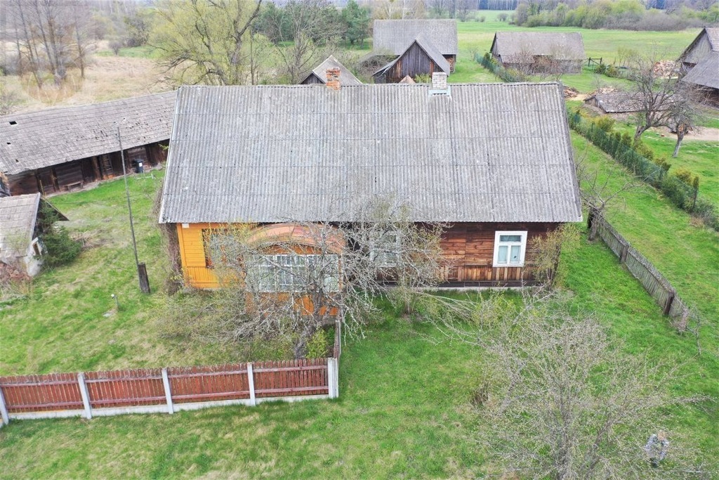 Dom, Narewka (gm.), Hajnowski (pow.), 70 m²