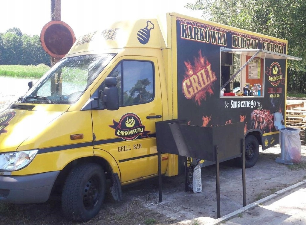 Samochód gastronomiczny Food Truck Mercedes 308