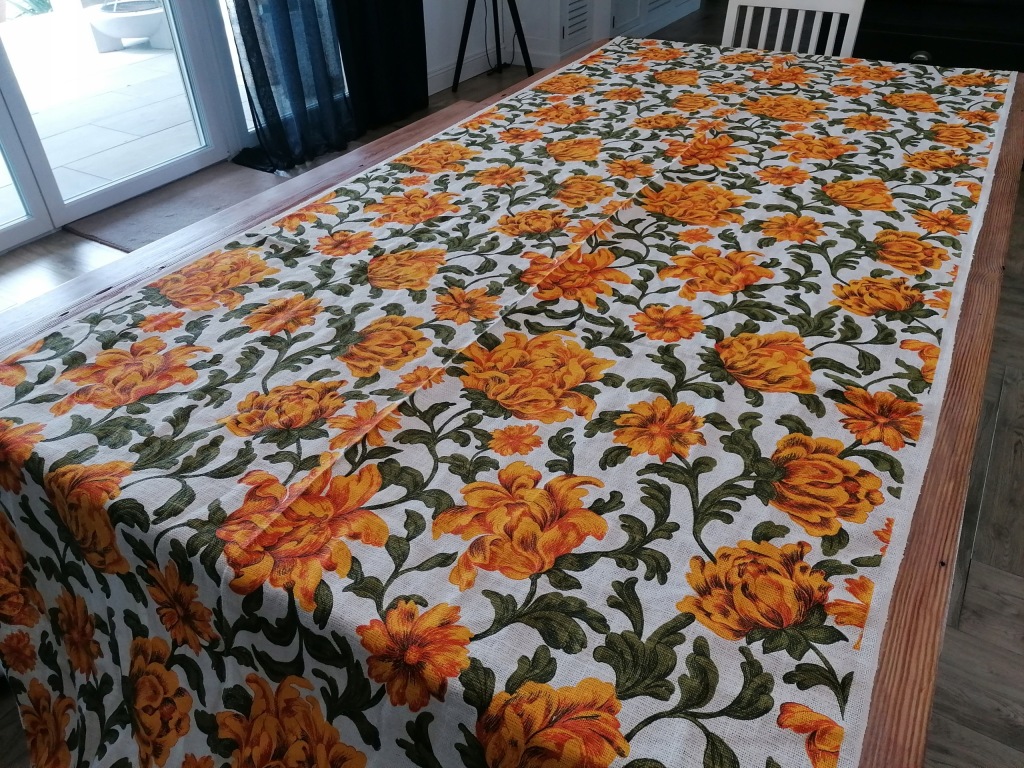 LNIANY ZJAWISKOWY KUPON MATERIAŁU STRZĘPIASTE DUŻE CHRYZANTEMY NOWY 130x390