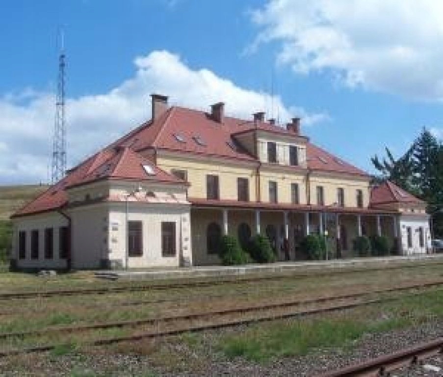 Komercyjne, Stary Łupków, Komańcza (gm.), 1205 m²