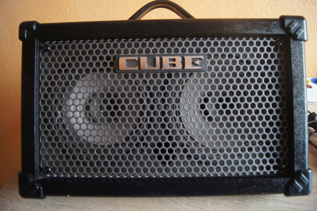 Wzmacniacz Roland Cube Street - 14072095225 - oficjalne archiwum Allegro