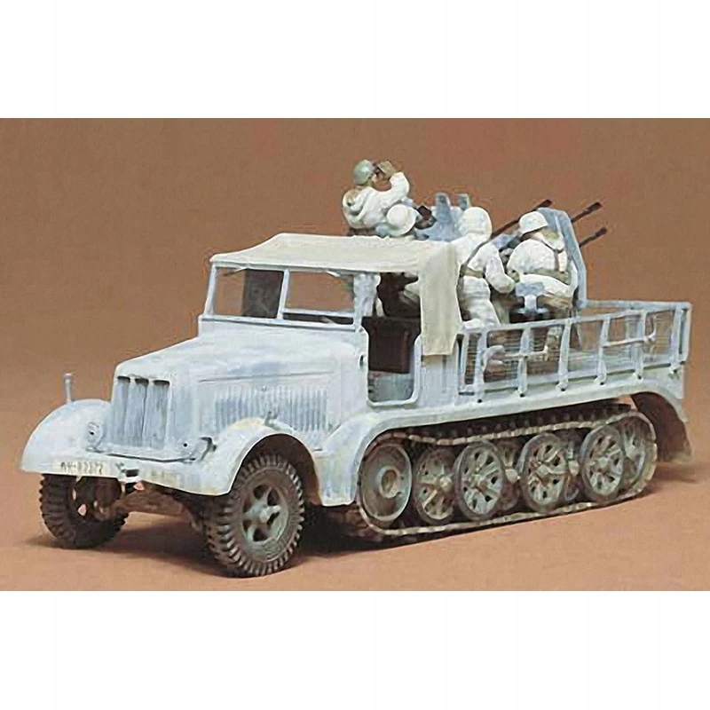 TAMIYA German 8T Half Tr ack Sdkfz 7/1