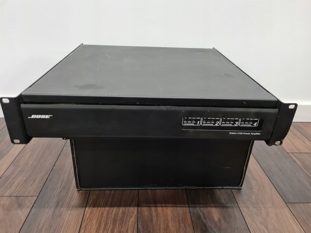 BOSE Entero 4100 multi-channel power amplifier