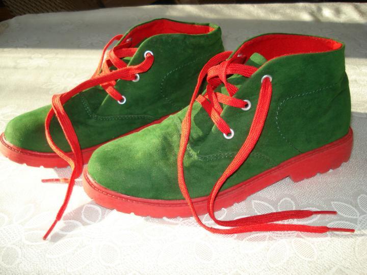 zielono - czerwone wiosenne buty BPC  r.38