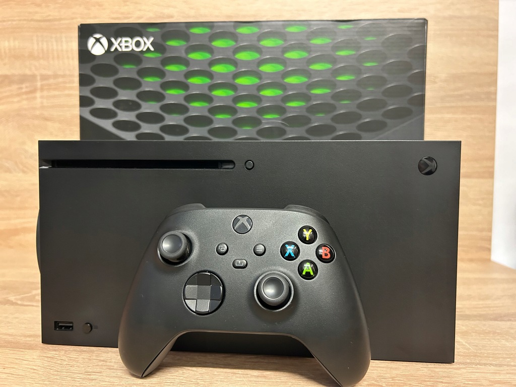 Konsola Xbox Series X 1TB + 2 pady + oryginalne pudełko Okazja !