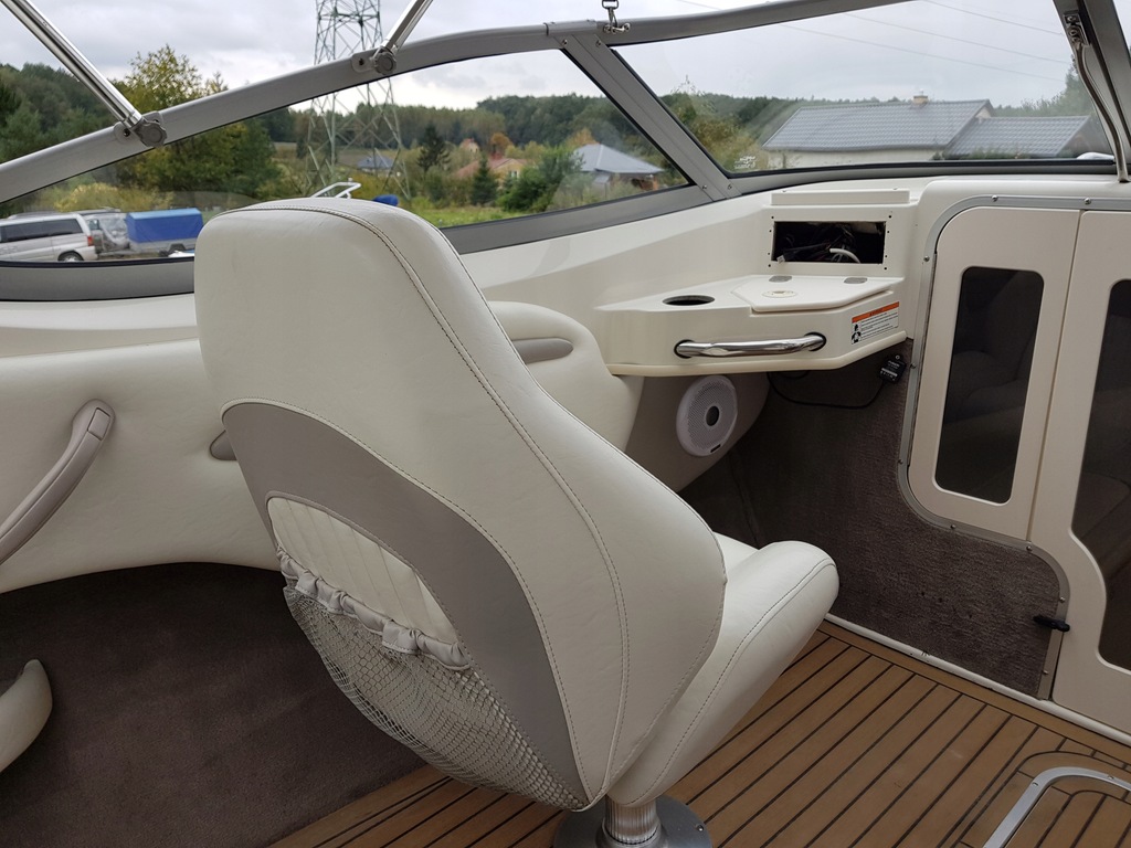 Купить Лодзь Stingray 195CX Моторная лодка с кабиной 3.0 Volvo: отзывы, фото, характеристики в интерне-магазине Aredi.ru