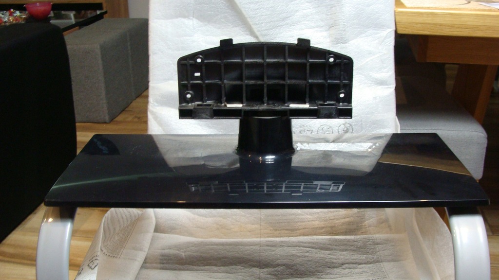 PODSTAWA STOPKA SAMSUNG UE39F5000 UE39F5300 UE46F6