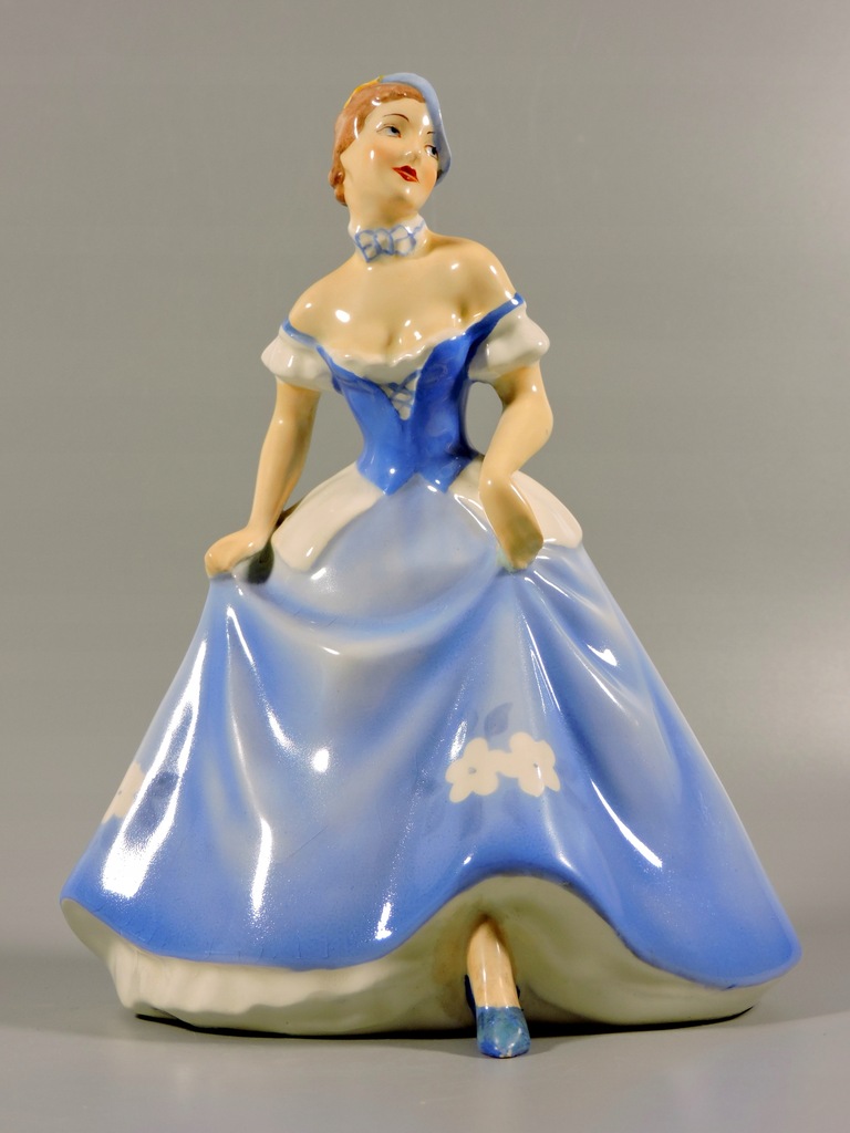 Figurka dama arystokratka Royal Dux antyk 1938