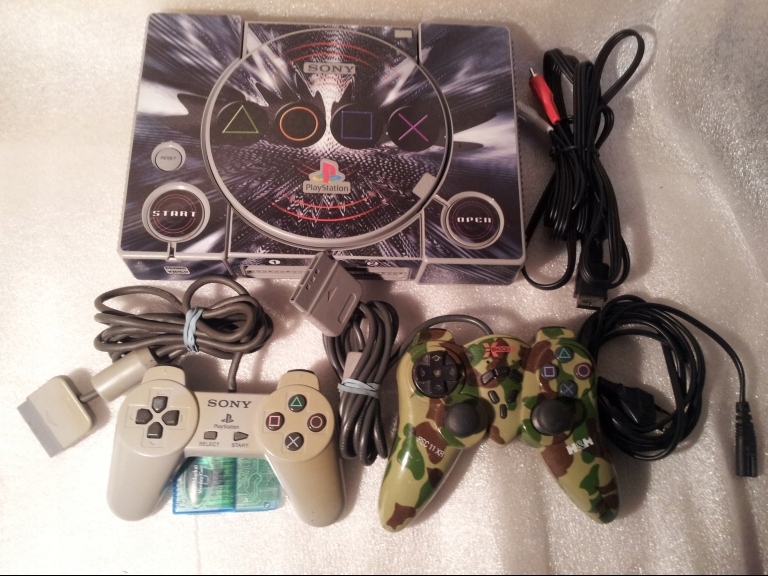 Playstation 1 PSX PS1, 2 pady + setki gier !!!