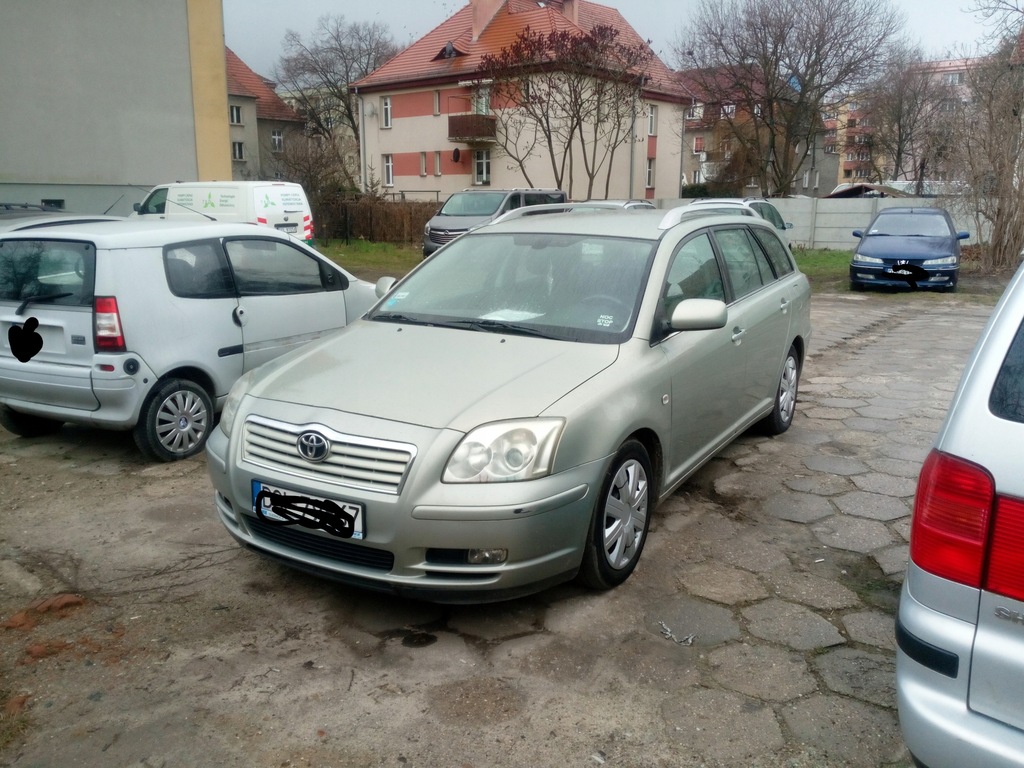 TOYOTA AVENSIS kombi (_T25_) 2.0 (AZT250_) 147 KM