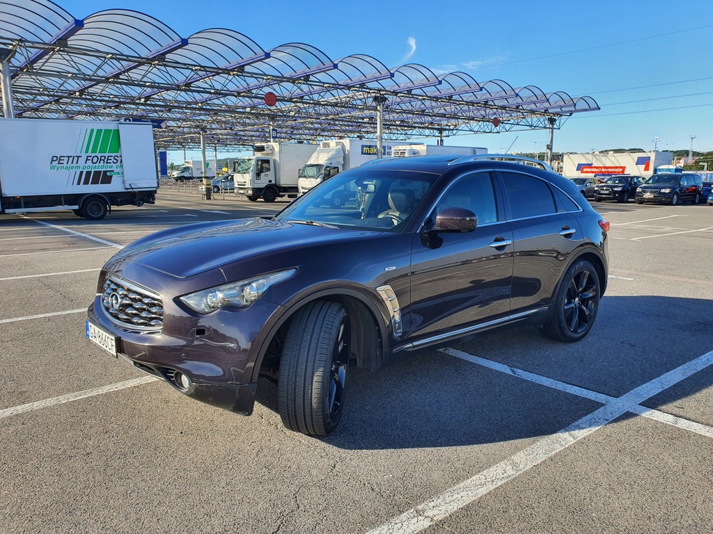 INFINITI FX37 S Premium 320 KM 4x4 2010 rok