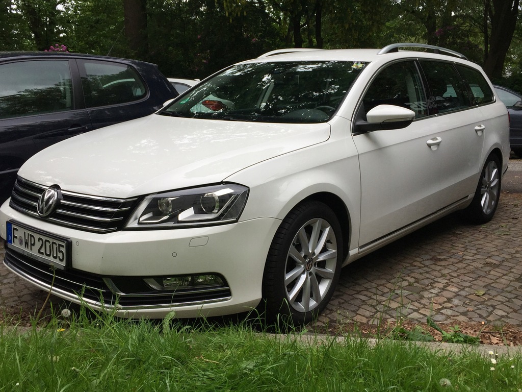 VW PASSAT B7 2.0 TSI KOMBI AUT. DSG HIGHLINE 211KM