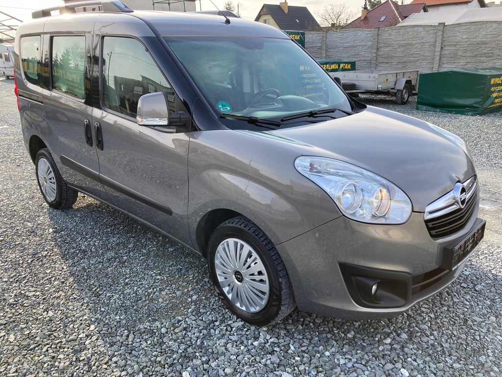 OPEL COMBO 1.6 CDTI 7-OSÓB KLIMATRONIC Z NIEMIEC