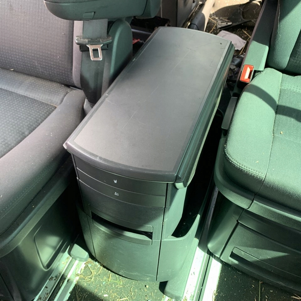 Stolik wielofunkcyjny VW T5 7H MULTIVAN 06r