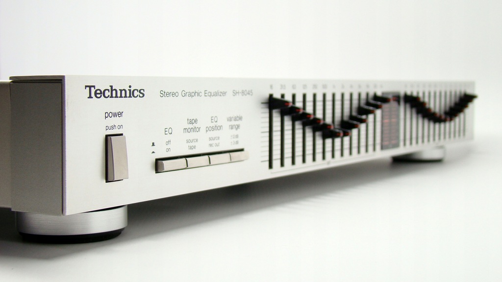W salonowym stanie - korektor TECHNICS SH-8045 Silver Edit. 16Hz do 32kHz!