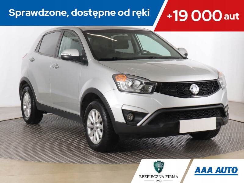 SsangYong Korando 2.0 e-XDi, Salon Polska