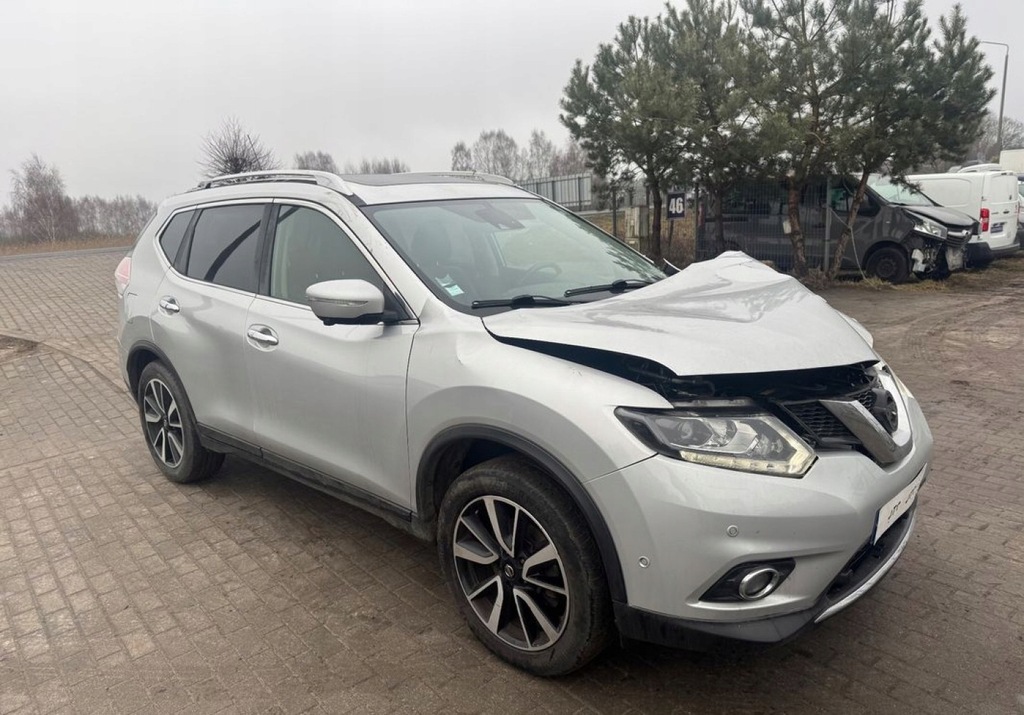 Nissan X-Trail 1.6 dCi 2016r 7-osobowy skora dach panoramiczny kamery 360