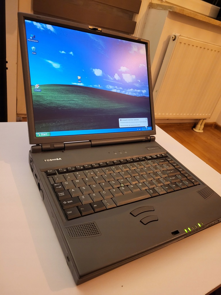 Toshiba Tecra T8000 komputer notebook laptop retro