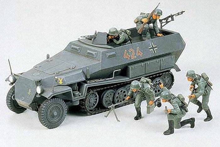 Купить Tamiya 1:35 Sd.Kfz.251/1 Hanomag | 5 фигурок |: отзывы, фото, характеристики в интерне-магазине Aredi.ru