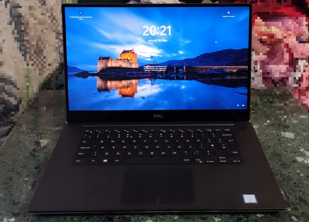 Dell XPS 15 9570 i7-8750H 16GB 512SSD GTX1050 4K