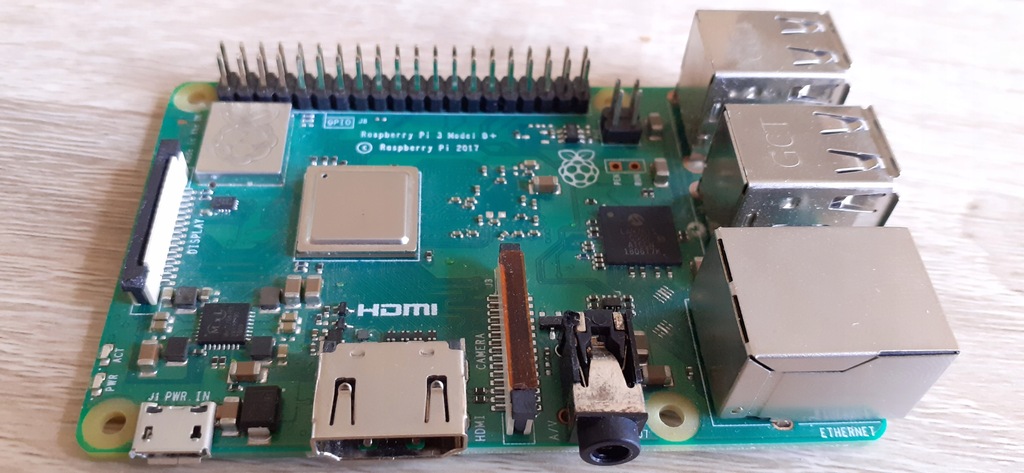 Raspberry Pi 3 model B+ 1GB RAM 1,4GHz
