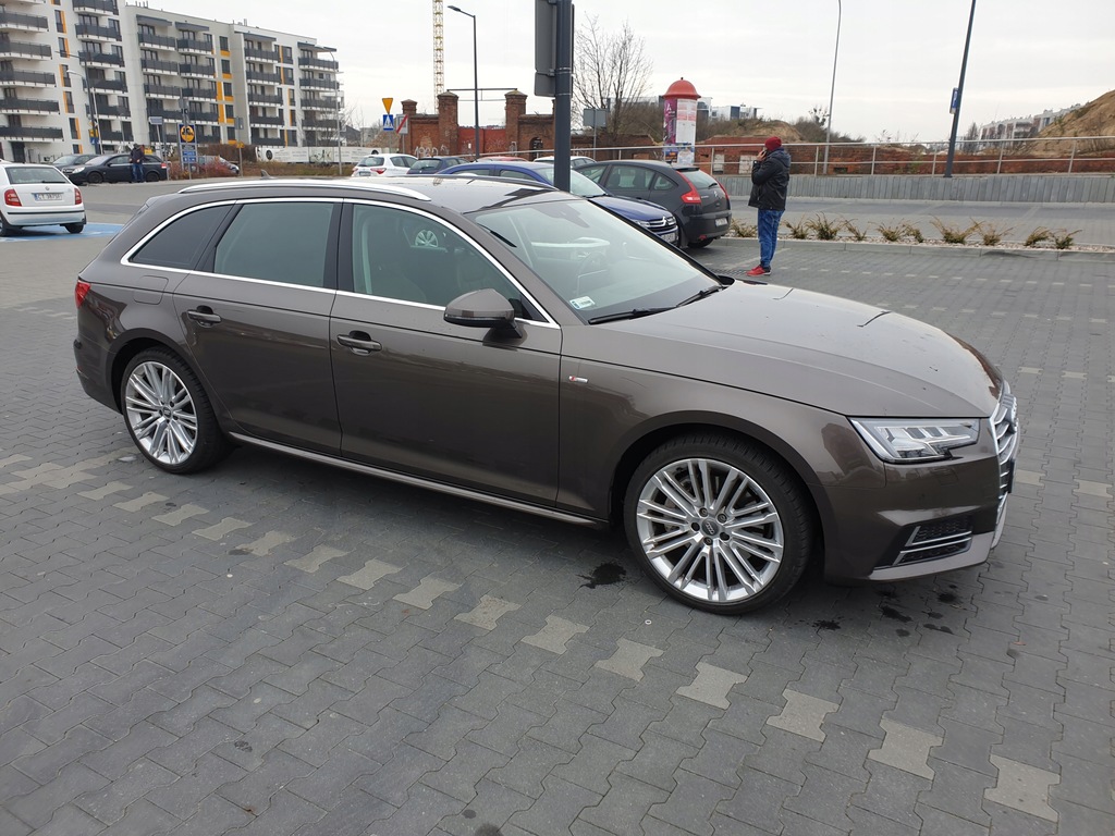 AUDI A4 Avant (8W5, B9) 2.0 TFSI quattro 252 KM