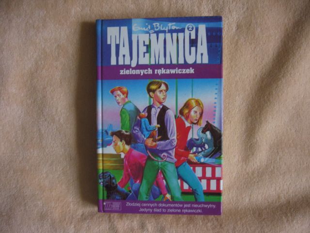 Enid Blyton "Tajemnica zielonych rękawiczek"