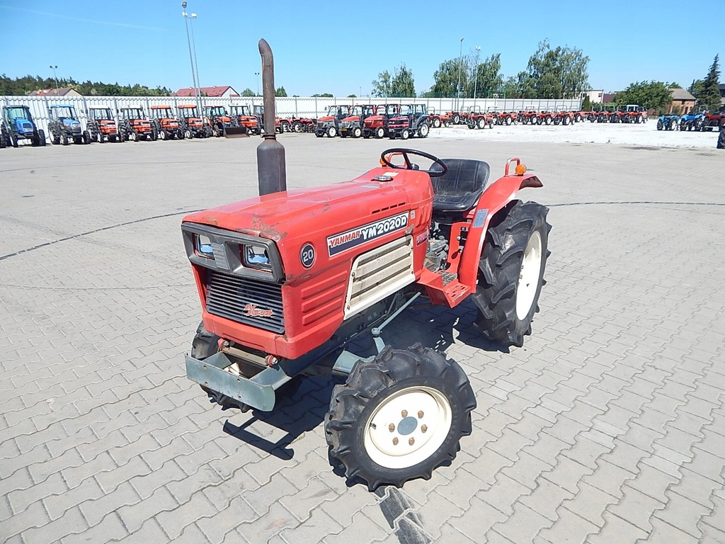 TRAKTOR YANMAR YM2020d 20KM 4x4 ŁADOWACZ TUR ISEKI