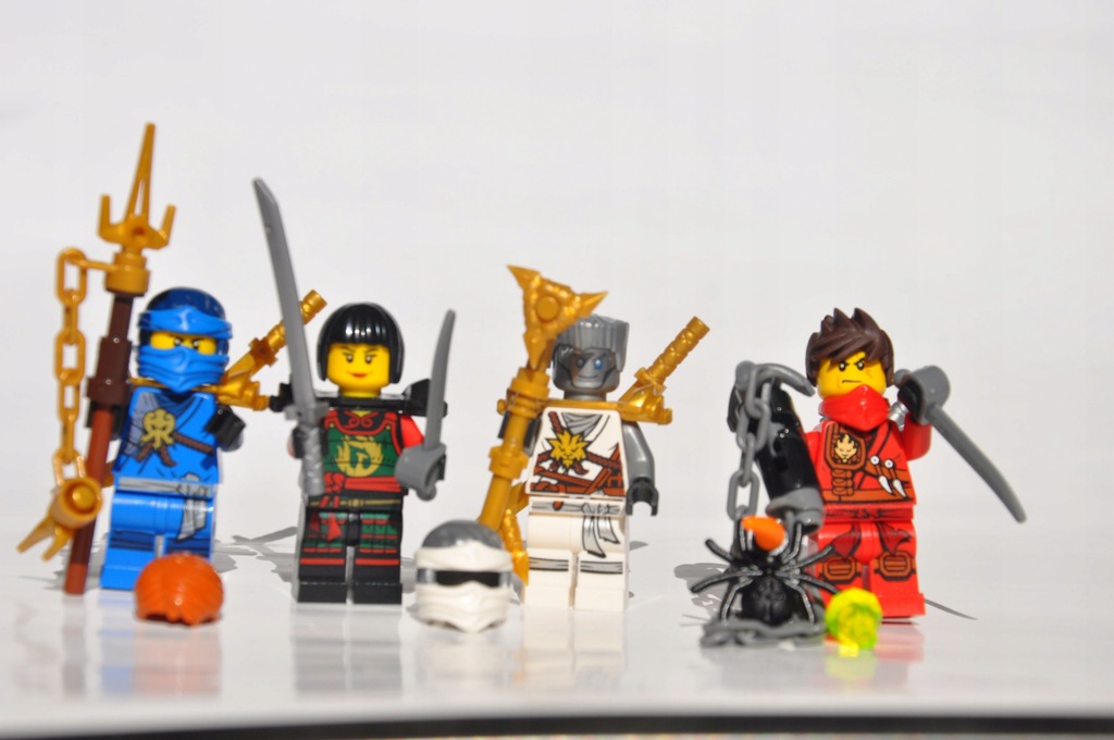 Купить Минифигурка LEGO NINJAGO DARK LORD + буклет: отзывы, фото, характеристики в интерне-магазине Aredi.ru