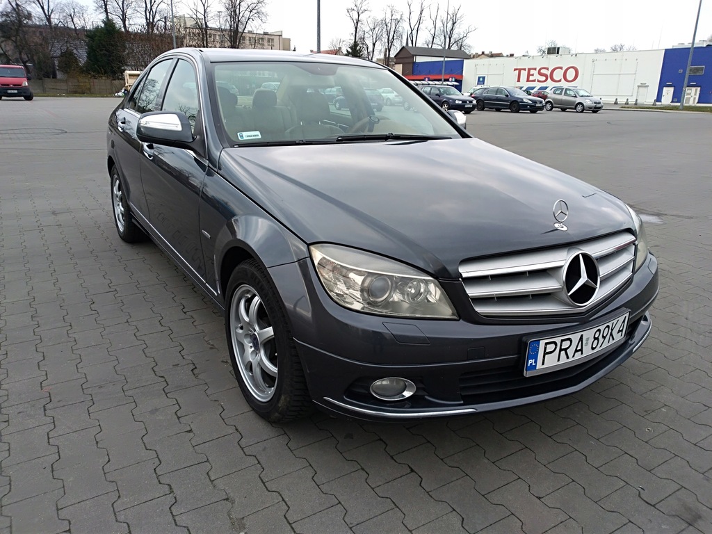 Mercedes W204, jasna skóra, ksenony. 8239037609