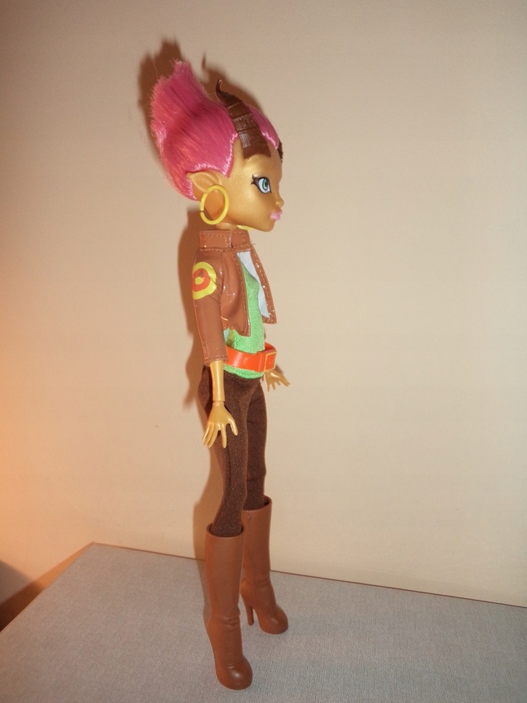monster high gilda goldstag