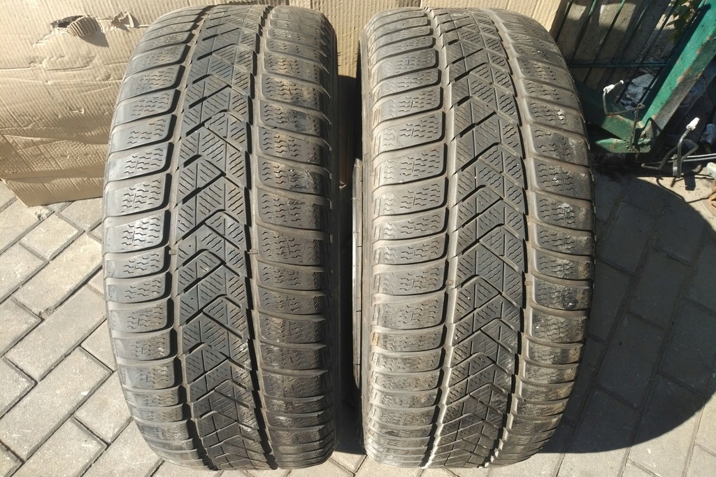 OPONY PIRELLI SOTTOZERO 3 245/40R19 98V