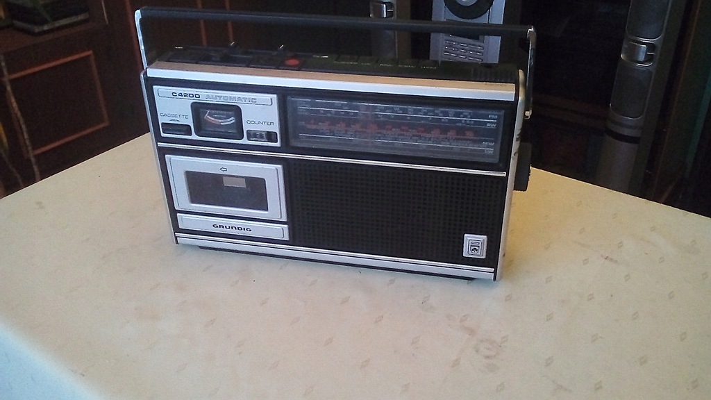 GRUNDIG