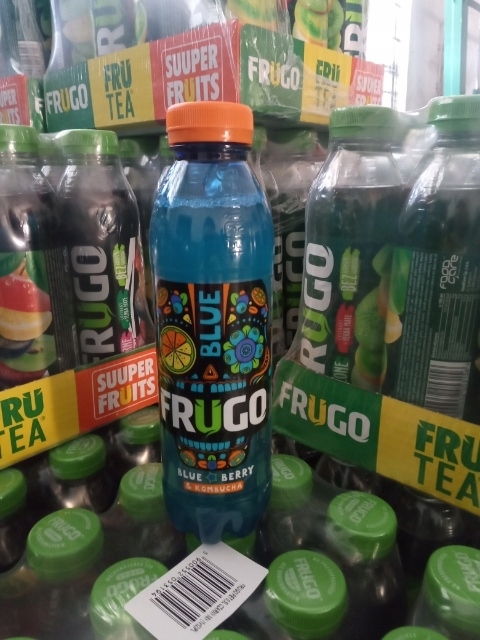 Frugo 500ml butelka PET NIEBIESKIE + zeszyt 16k