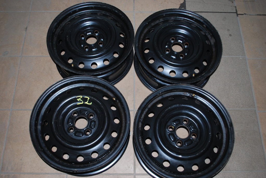 FELGI STALOWE TOYOTA COROLLA VERSO 6JX15 4X100