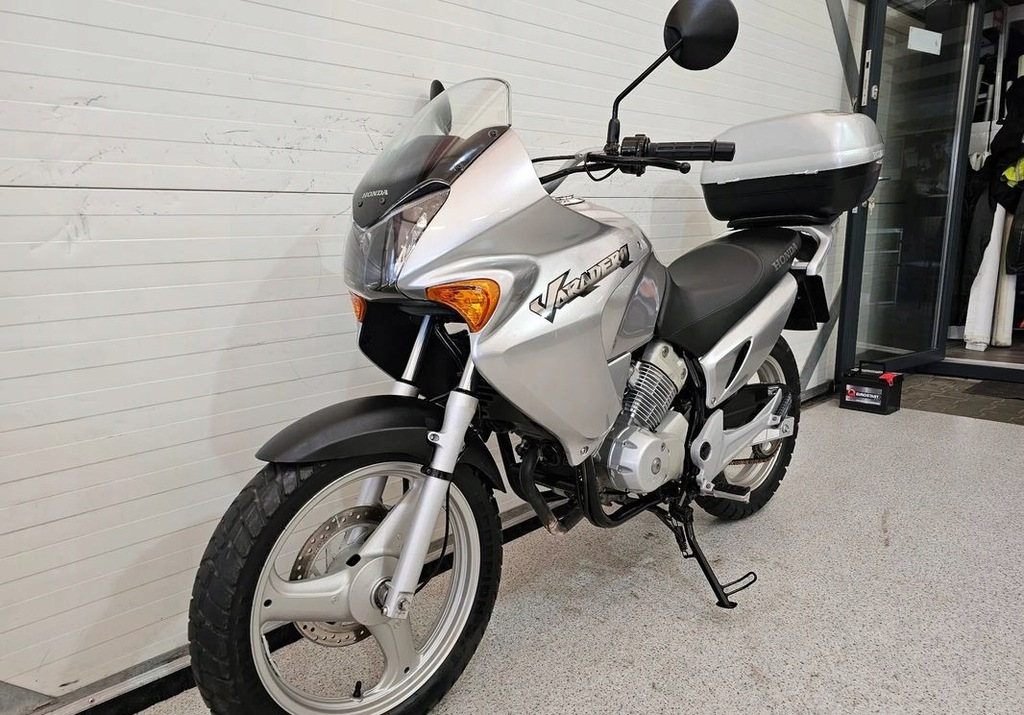 Honda Varadero Xl 125 Varadero 125 tylko 5 tys - 13388343715 - oficjalne  archiwum Allegro