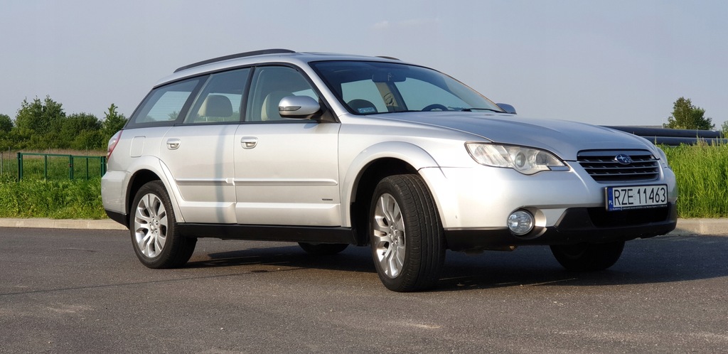 SUBARU OUTBACK 3.0 H6 8146072592 oficjalne archiwum