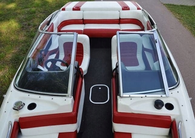 Motorówka Bayliner Arriva 3,0 MerCruiser