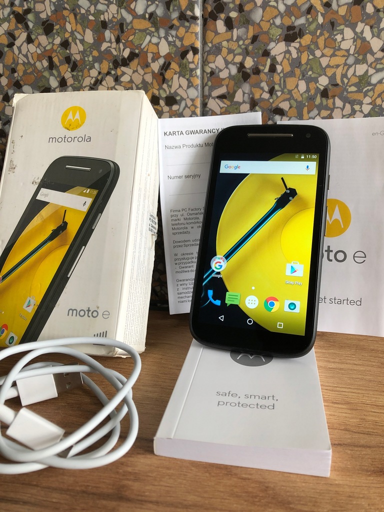 Smartfon Motorola Moto E 2nd Gen LTE 1/8GB czarny