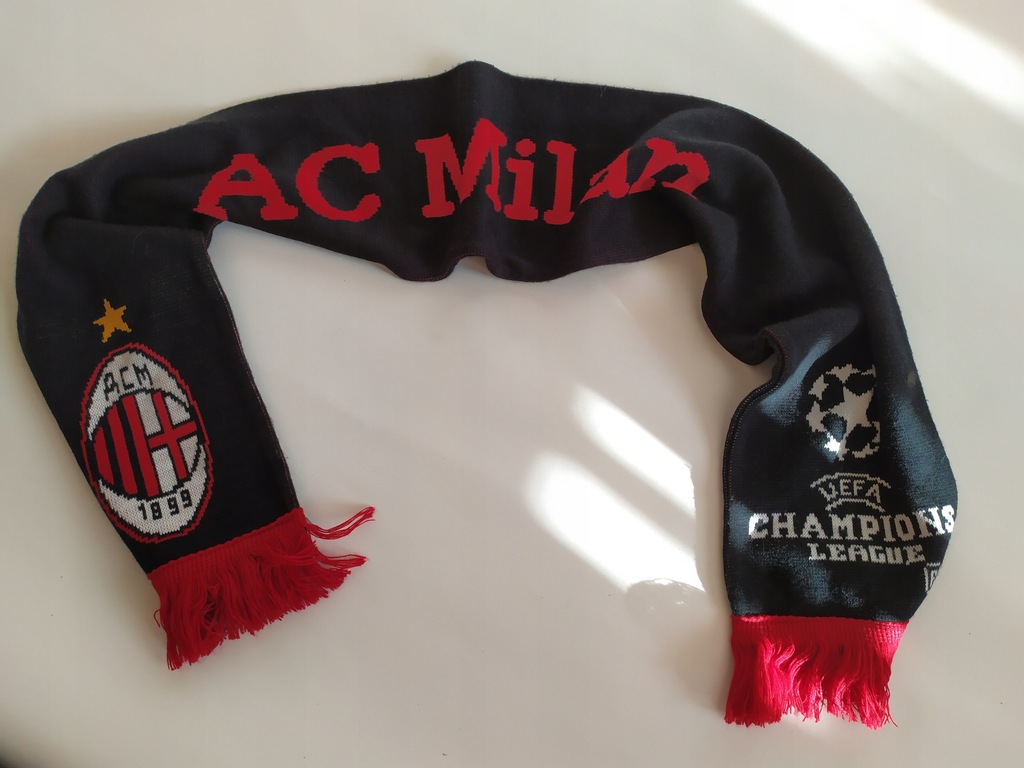 Oficjalny Szalik kibica klubu AC Milan Champions