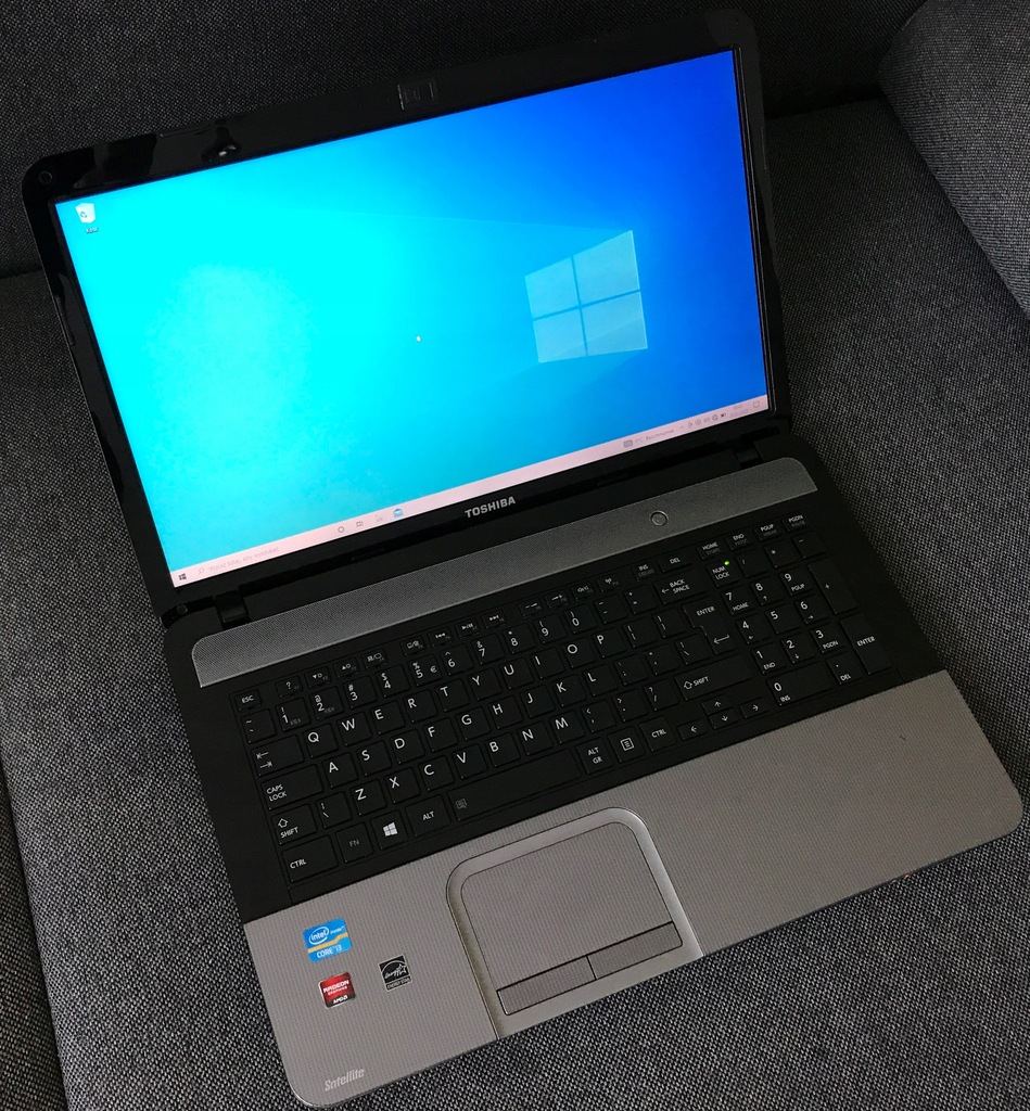 UŻYWANY LAPTOP TOSHIBA SATELLITE C850-178 + PILOT