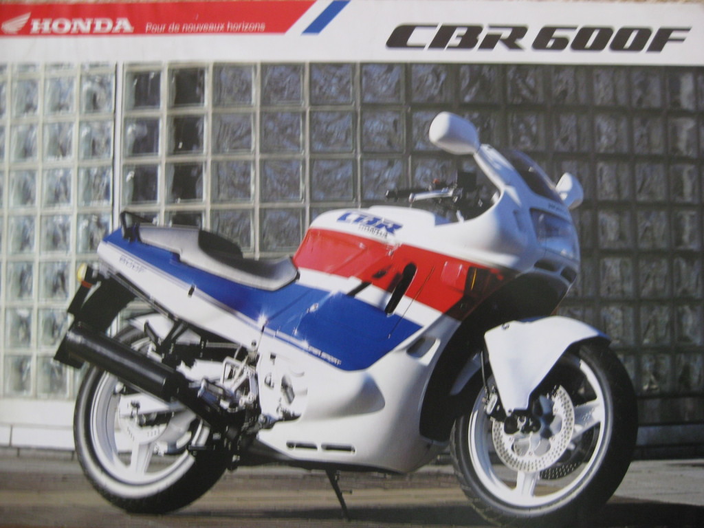 HONDA CBR 600F prospekt / katalog z 1990 r.