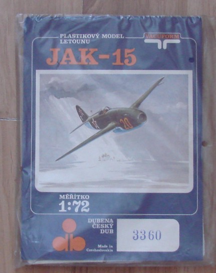 SAMOLOT JAK-15   1/72