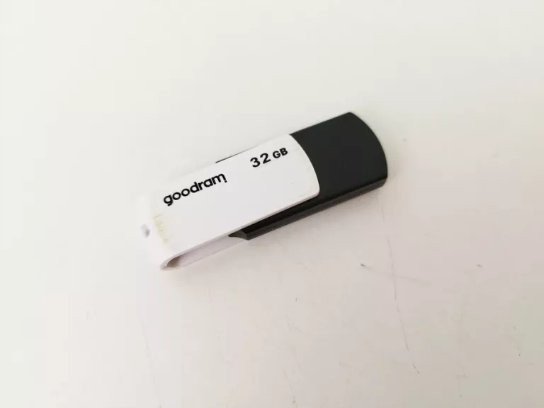 PENDRIVE GOODRAM 32GB