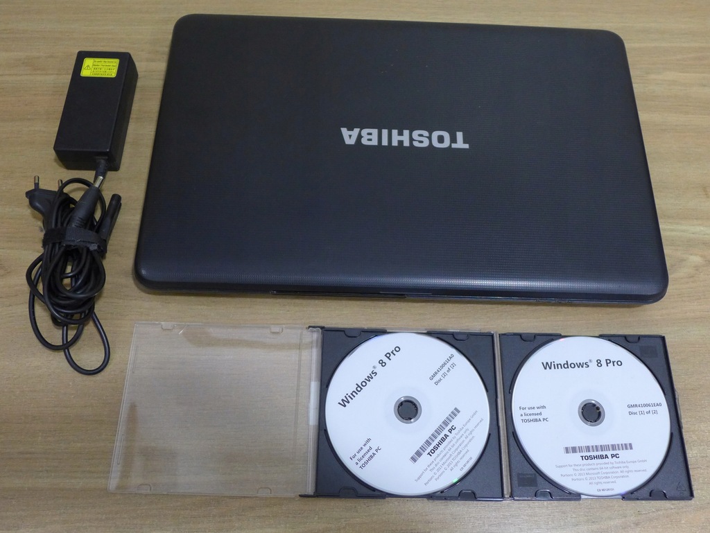 Toshiba Satellite Pro C870 17,3" I3-2,5 GHZ 250GB RWDVD Win 10