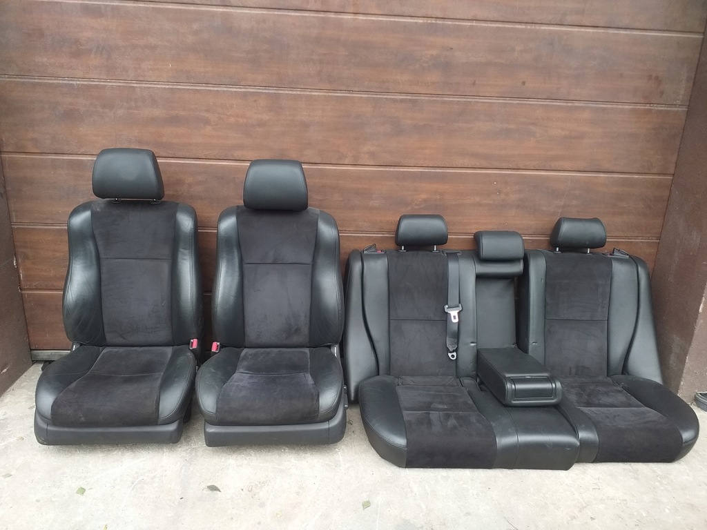 Toyota Avensis T25 Fotele Fotel skóra alcantara