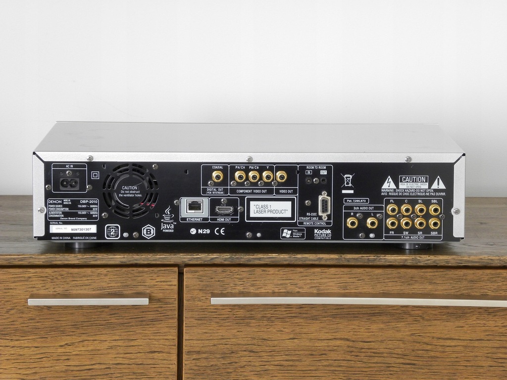 DENON DBP-2010 srebrny – solidny odtwarzacz blu-ray/DVD/CD